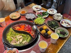 -赵美丽·重庆社区火锅·直营店(火车东站·中豪国际店)