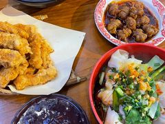 红油抄手-爆炸头阿姨小四川正宗川味小吃(无任何分店)