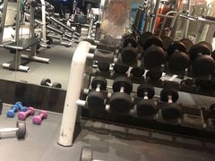 -健狗狗24小时智能自助健身房(龙湖重庆时代天街D馆店)
