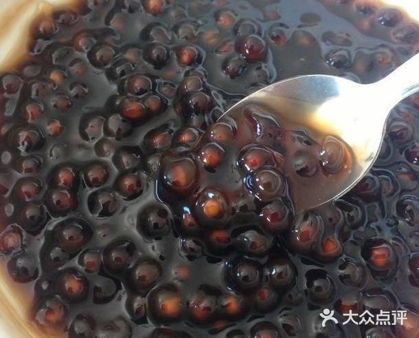 我知道有很多人喜欢喝珍珠奶茶,以前我也喜欢喝