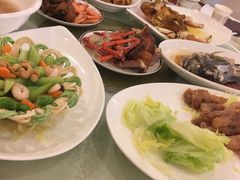 -梦中园海鲜酒店(川沙路店)