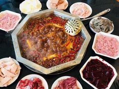 -九尺赵老四鲜鹅肠火锅