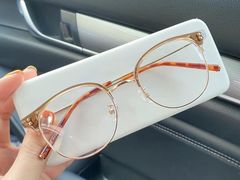 -美式眼镜·授权蔡司.依视路.尼康.豪雅.明月(人民广场店)