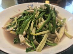 清炒水芹-得意楼蒸菜馆