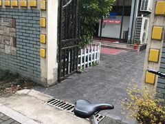 -湖庭壹品鸭王·传统北京烤鸭·别墅私房菜·庭院宵夜(江宁店)