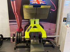 -思迈威健身(积玉桥万达店)