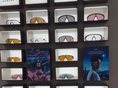 -LensCrafters亮视点(东方新天地店)