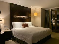 -青岛海尔洲际酒店