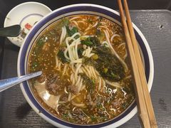 -云阿蛮云南生烫牛肉米线(奉贤路店)