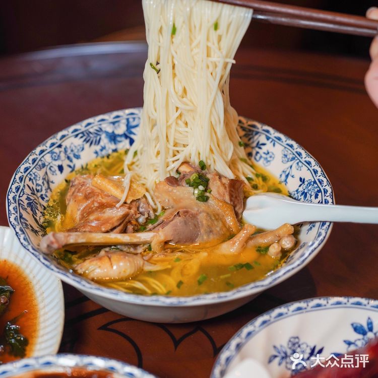 上海老一辈排队最多的面馆🍜正宗传统无锡味