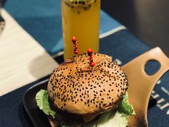 -又见马甲M8融合西餐厅(厦门体育中心店)
