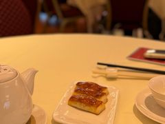蜜汁叉烧酥-利苑酒家(合景国际金融广场店)