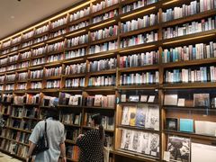 -茑屋书店(天目里店)