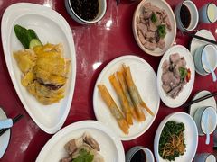 -侬佳蒸菜馆(听潮店)