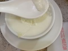 -义顺牛奶公司(新马路老店)