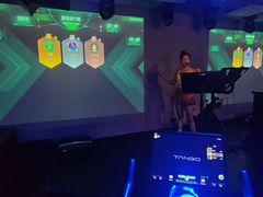 -TANGO LIVEHOUSE动感单车(巴黎春天店)