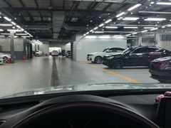 -上海宝信宝马4S店