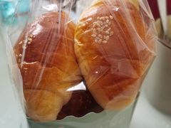 牛角包-艾·英伦蛋糕(经二路店)