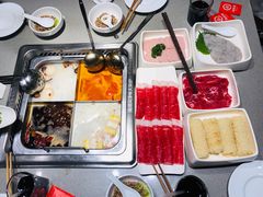 -海底捞火锅(金山百联店)