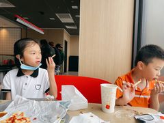 -麦当劳(成都时代奥特莱斯店)