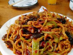 鱼香肉丝-方城小吃店