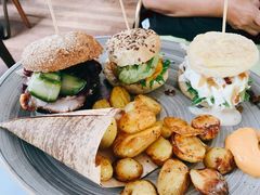 Slide&nbsp;Burger-Cafe Norden