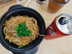 金针菇肥牛煲-九龙湾茶餐厅(东门店)