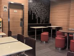 -麦当劳(常山服务区得来速店)