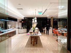 -鲜艳西餐厅(衡山路十二号华邑店)