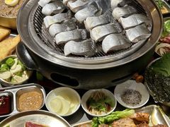 -围炉肉舍丹东海鲜烤肉·烤活鳗(步行街店)