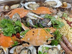 -老东镇啤酒屋海鲜加工·蒸汽海鲜·海鲜烧烤(台东店)