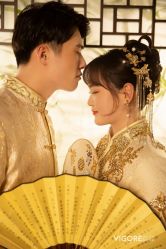 -雪中彩影婚纱摄影·微光艺术中心