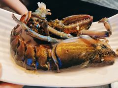 -雍容荟帝王蟹活龙虾展台自助(IFS黑金店)