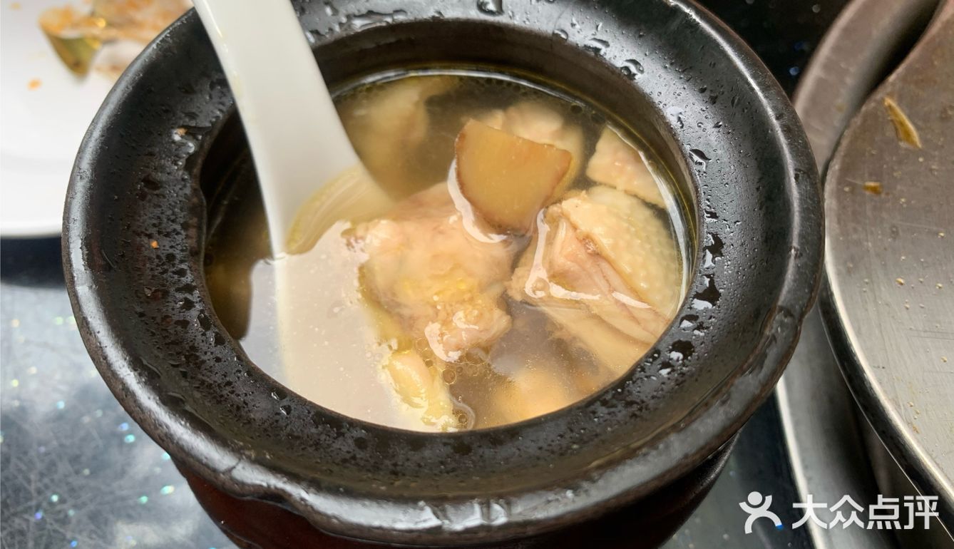 开在金堂老城的耗儿鱼店