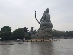 -巴陵广场