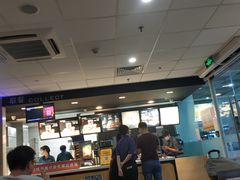 -麦当劳(高铁南站店)