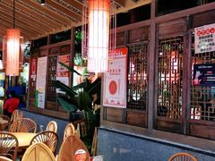 大堂-野山舂·贵州现舂酸汤火锅(鸿通城店)