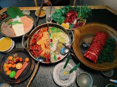 -三出山火锅(南京万象天地店)
