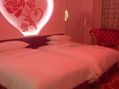 -广州花之恋城堡酒店