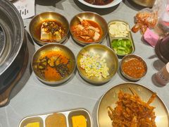 -草家酱蟹炭火烤肉店(珲春南路一店)
