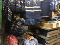 -九又四分之三站台哈利波特商店