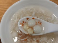 酒酿圆子鸡头米-苏小柳点心·手作小笼包(新街口分院店)