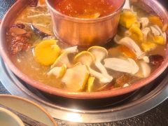 -菌自由丨野生菌火锅特色庭院餐厅(丽江古城店)