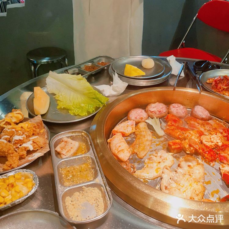 烤肉自助宝藏店！来三次才吃到！还有无限炸鸡