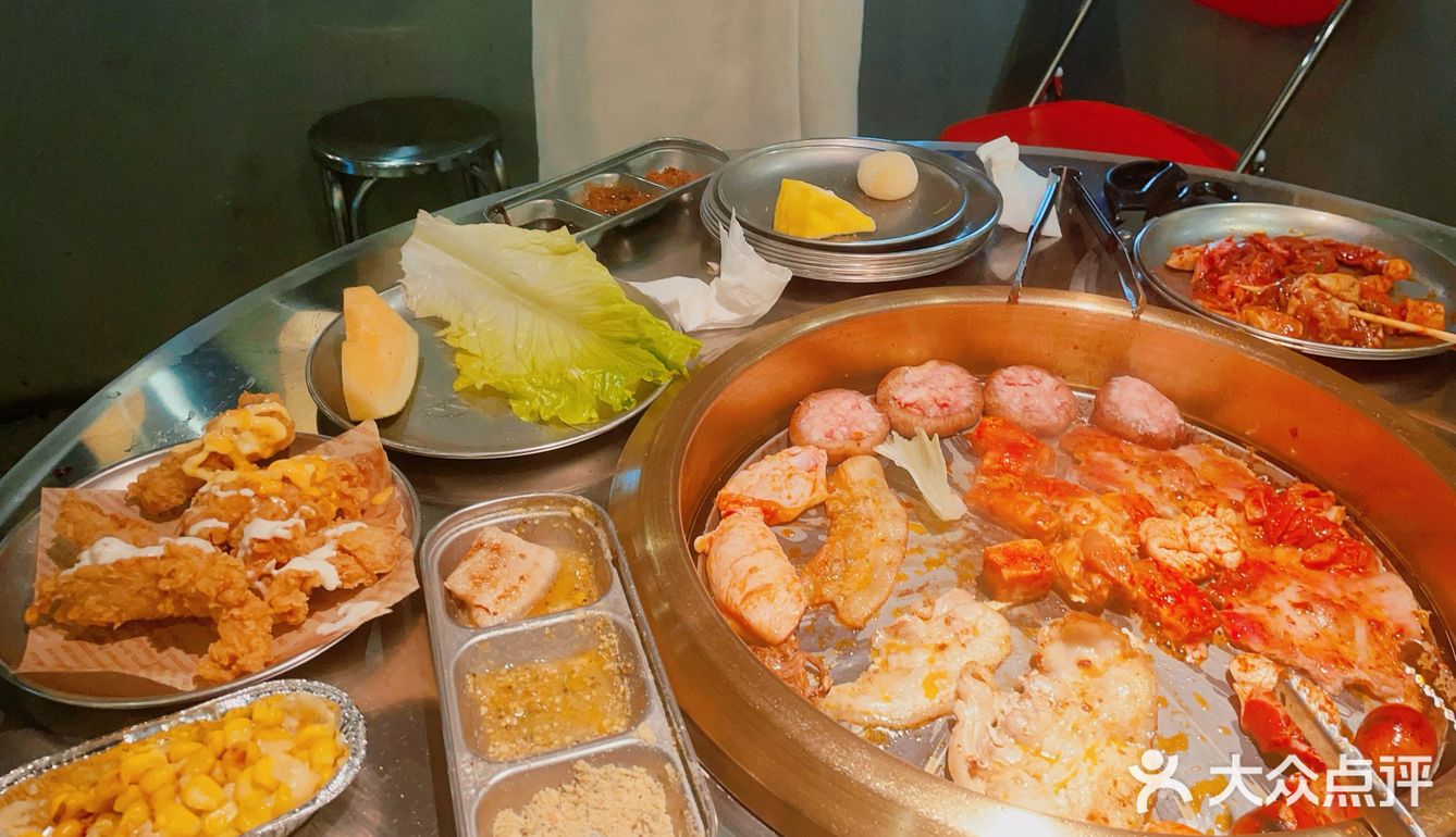 烤肉自助宝藏店！来三次才吃到！还有无限炸鸡