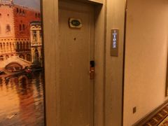 -维也纳国际酒店·西京医院胡家庙地铁站店