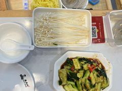 -鲁员外地锅鸡地锅鱼(古墩路店)