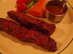 -食间牛排(重庆路万达店)