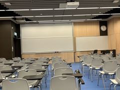 -香港大学