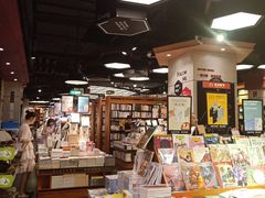 -西西弗书店&矢量咖啡(壹方购物中心店)